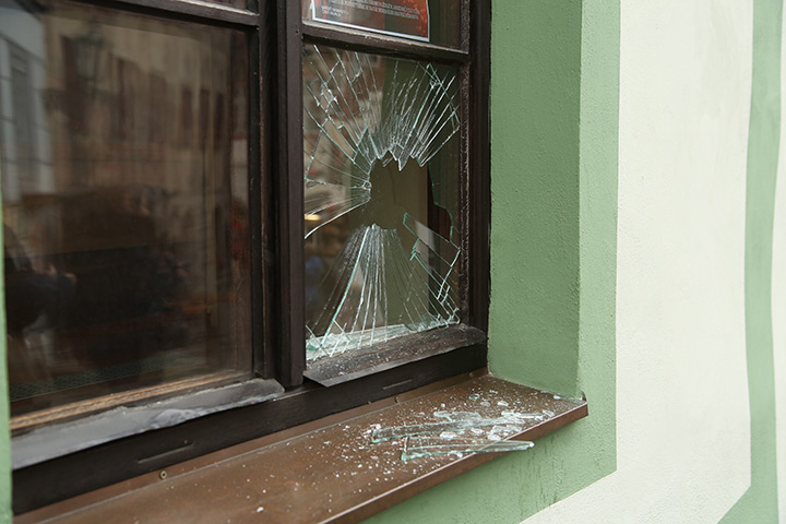A2B Glass are able to board up broken windows while they are being repaired in Marylebone.